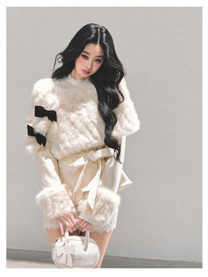 少也眼 “Through Her Dreamscape" Two-Piece Set