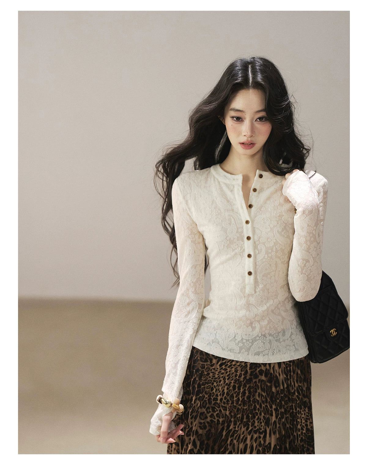 AOMALM - "Clear Lines" Long-Sleeve Finger-Hole Flared Sleeve Knit Top