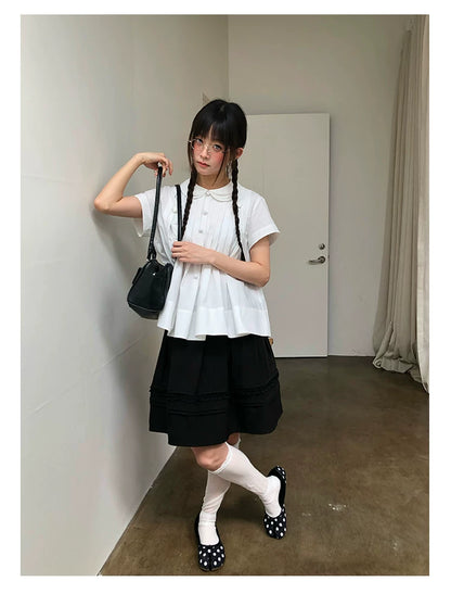 "Hyacinth Letter" White Cotton Peter Pan Collar Pleated Blouse
