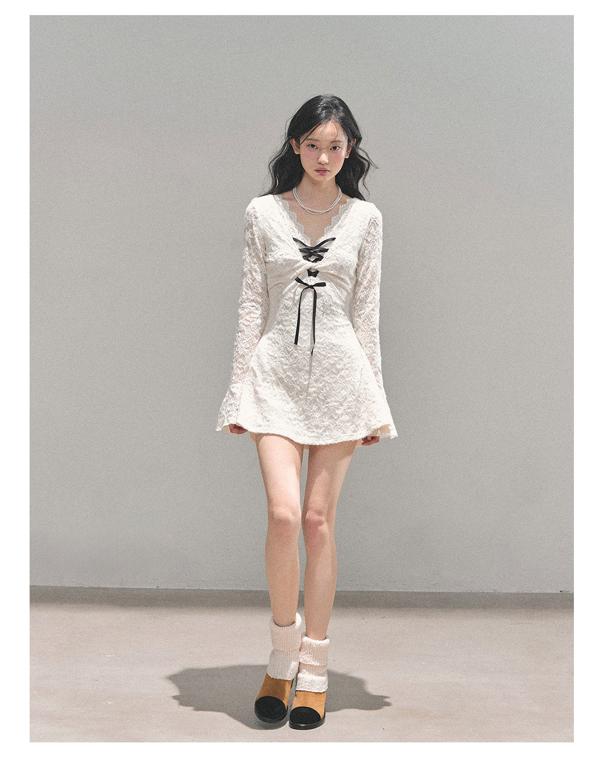 少也眼 “Listening to the Silence” Winter Lace Long-Sleeve Dress 948651