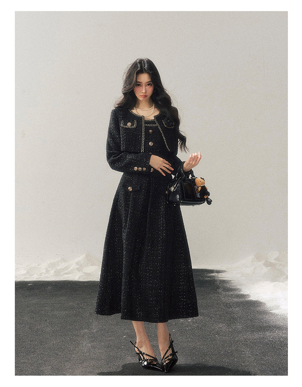少也眼 "Before the Moon Falls" Bouclé Wool Tweed Set - Black