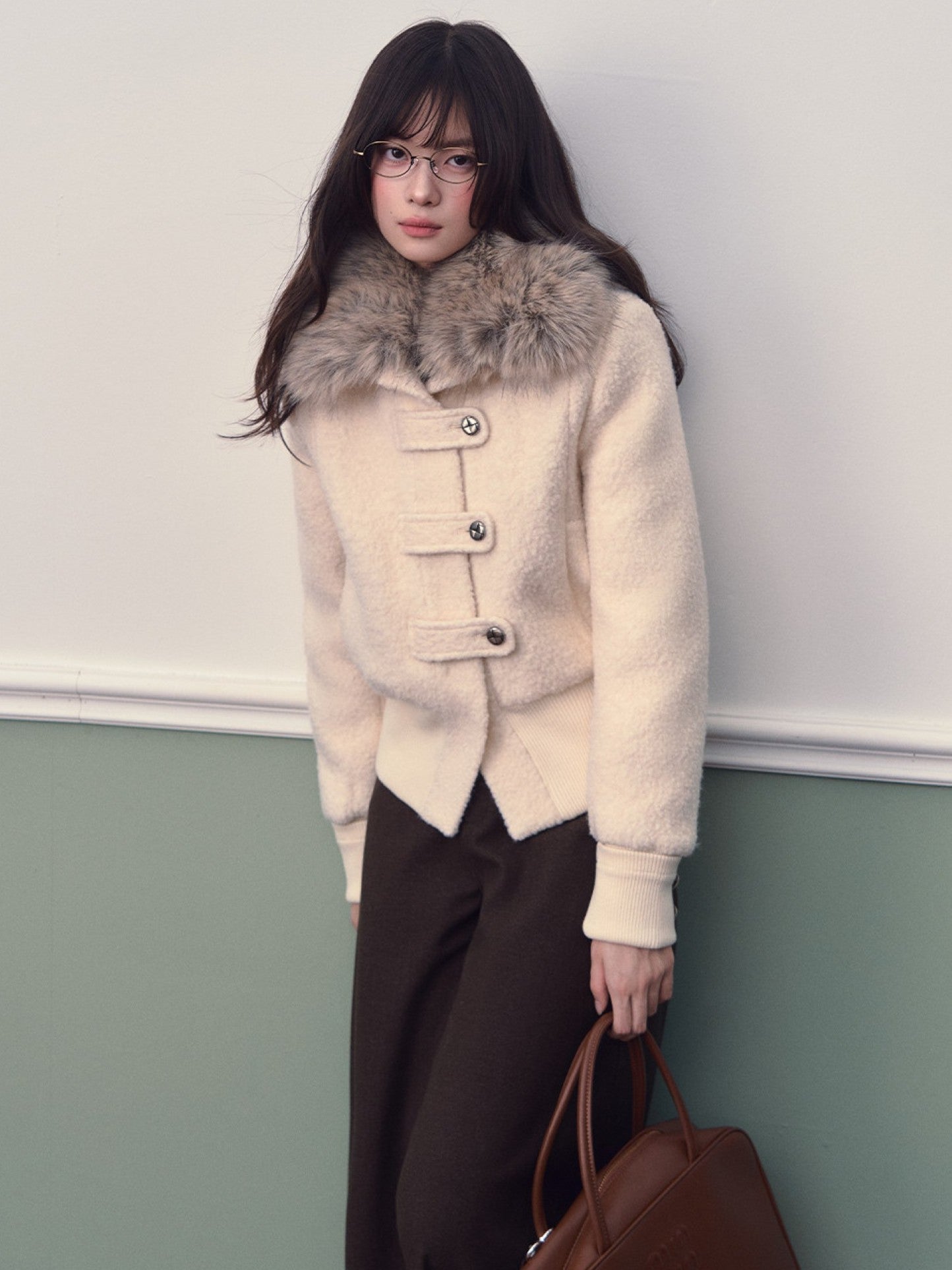 Soote Season - Cream White Wool-Blend Cropped Down Jacket with Faux Fur Doll Collar