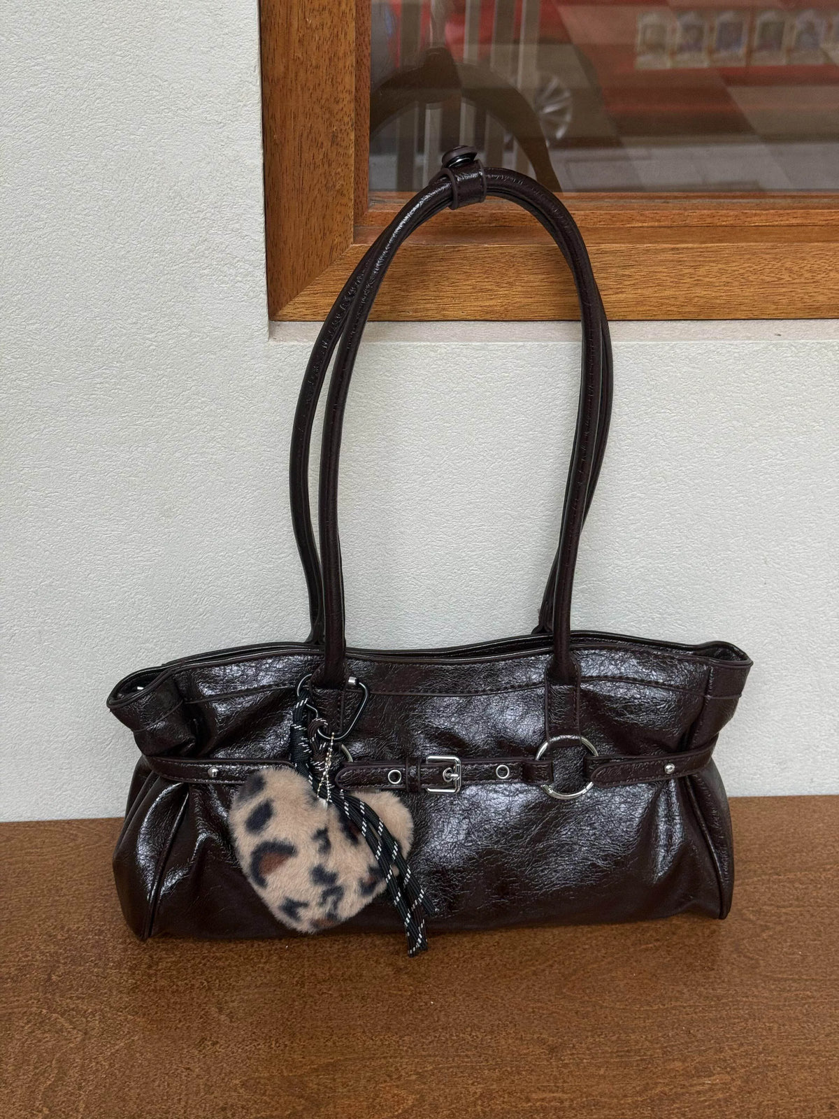 “Vintage Waxed Leather” Korean-Style Tote Shoulder Bag (Black / Brown / Burgundy)