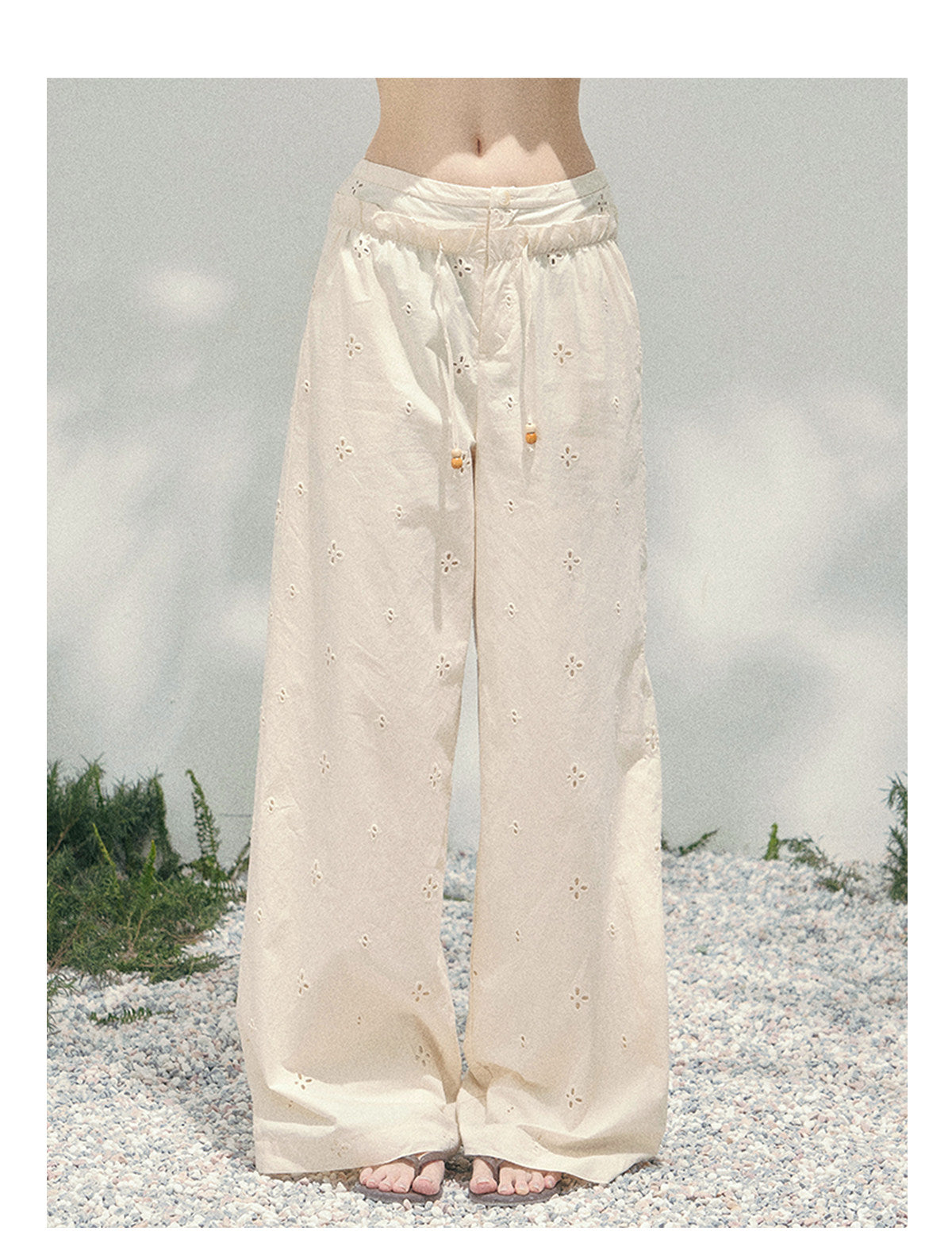 少也眼 "Misty Walk Pants" Cream Apricot Wide-Leg Chiffon Pants 546566