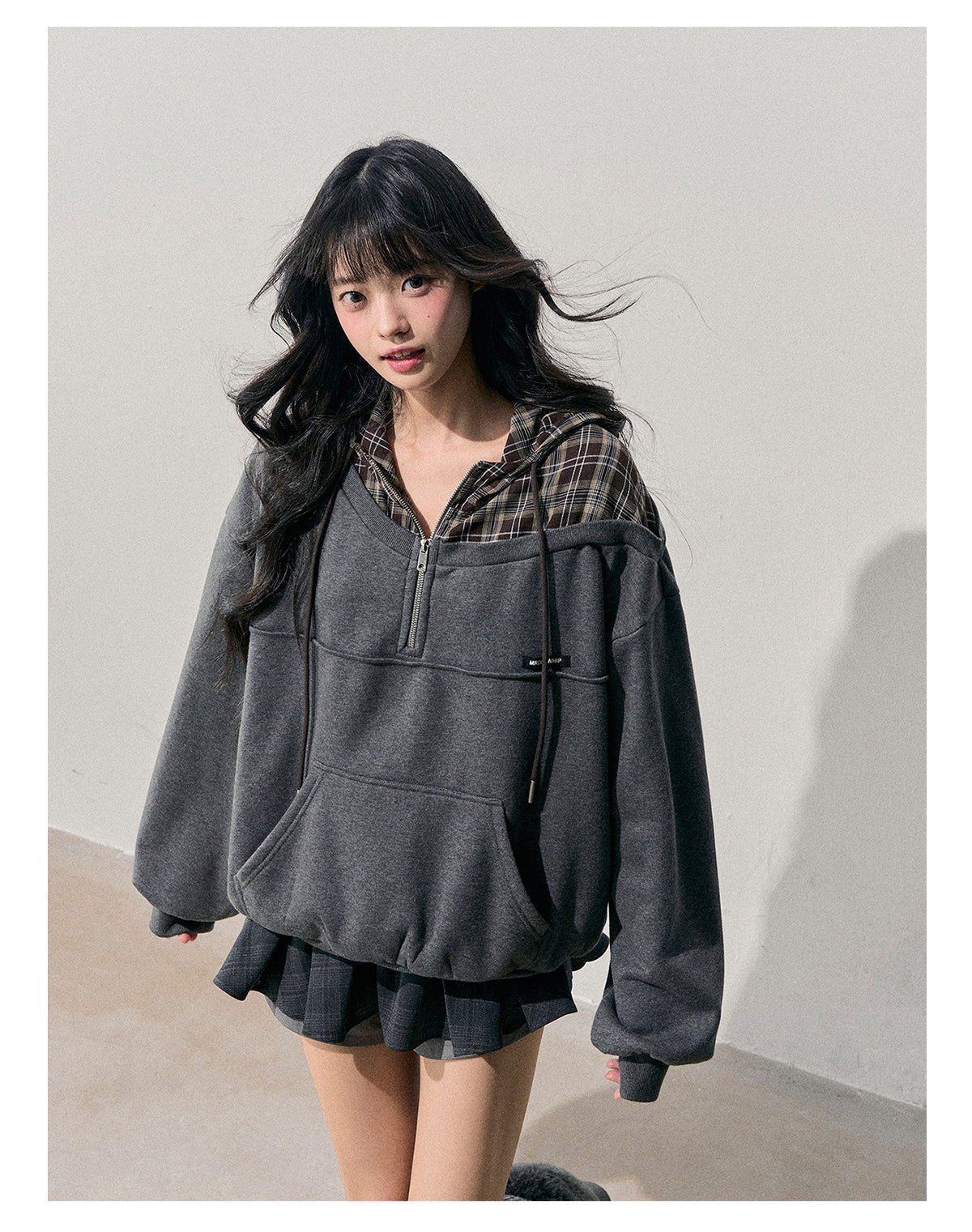 少也眼 “Silent Density” Two-in-One Plaid Hoodie Sweatshirt
