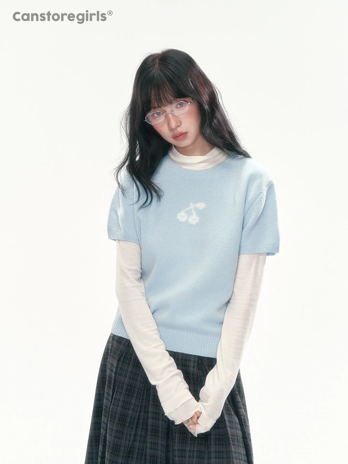 [CAN] Cropped Knit Top with Cherry Jacquard Detail