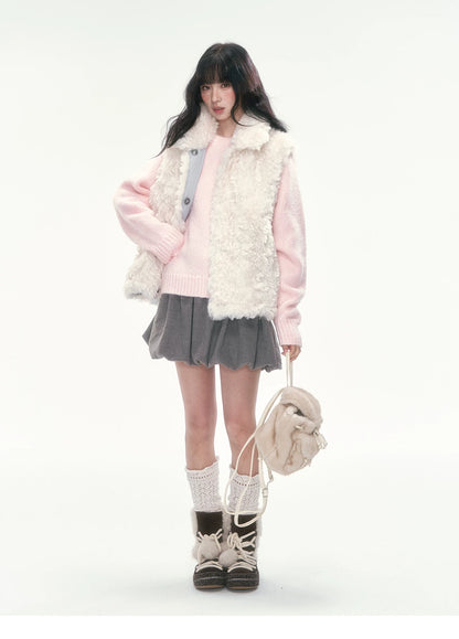 [CAN] Reversible Quilted Vest with Faux Fur Trim