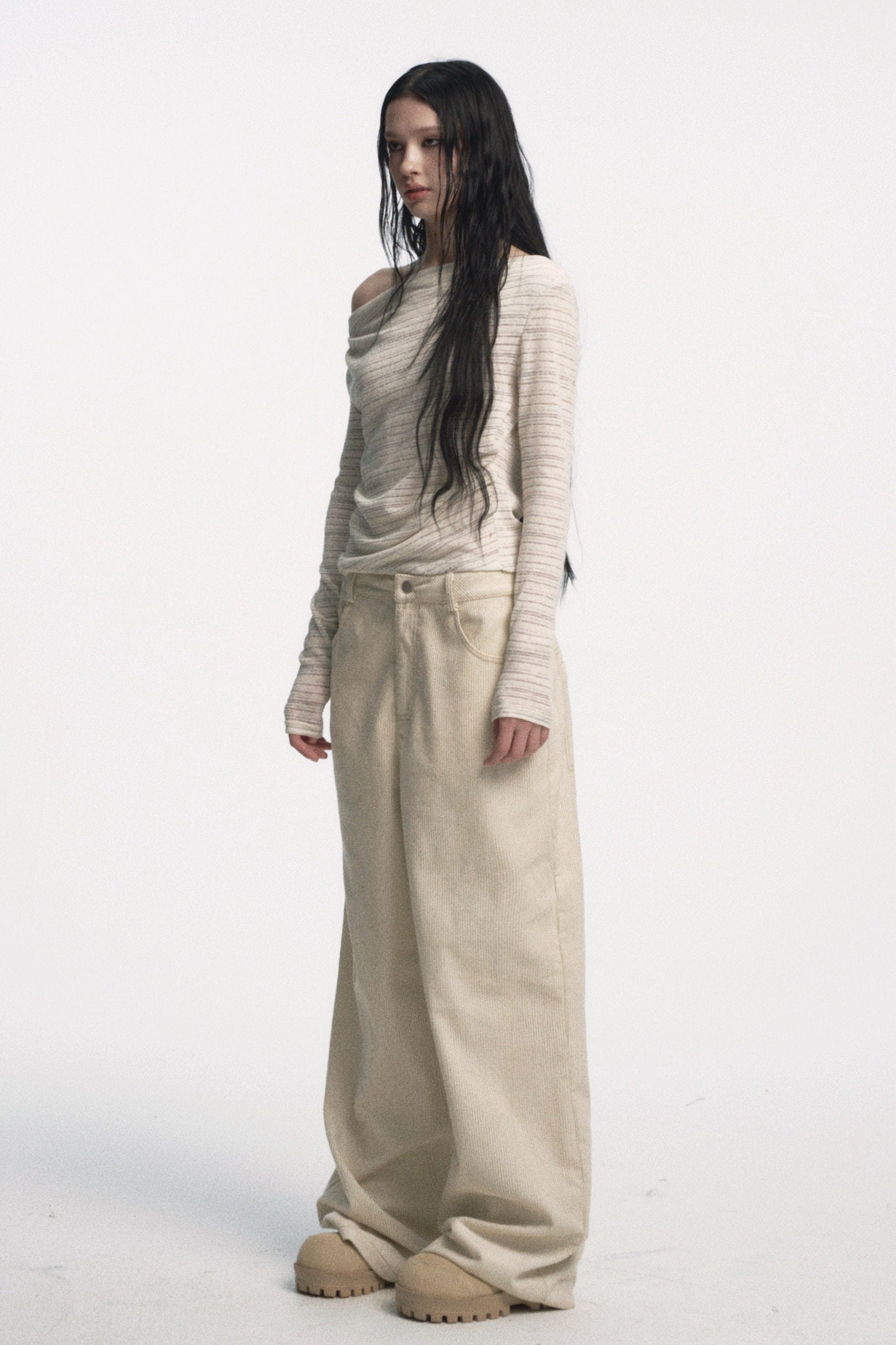 Muirgen - Ivory Silver-Thread Asymmetrical Off-Shoulder Fitted Top
