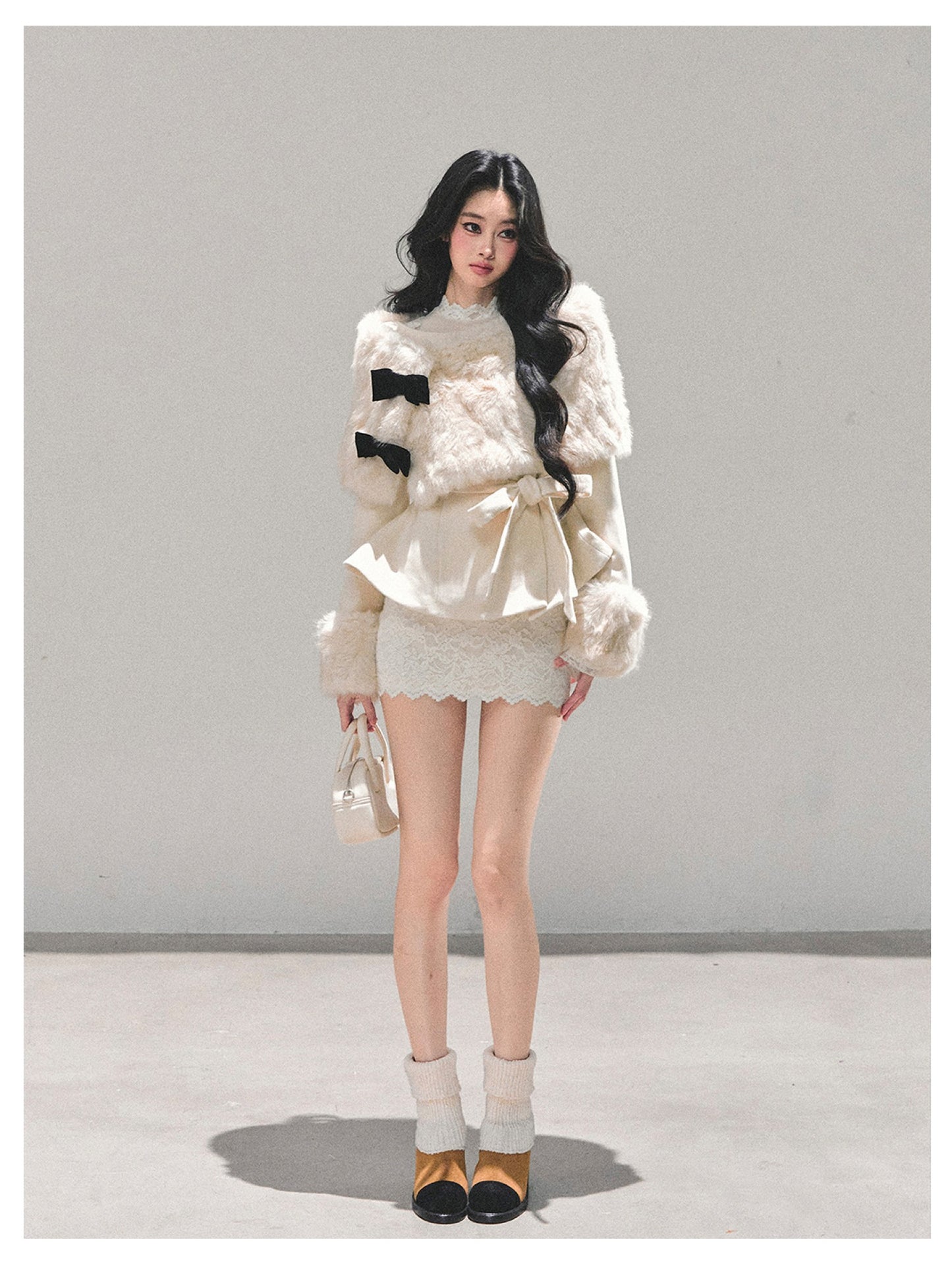 少也眼 “Through Her Dreamscape" Two-Piece Set