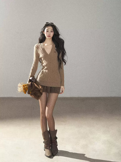 AOMALM - Oatmeal Hooded Deep V-Neck Cable Knit Top