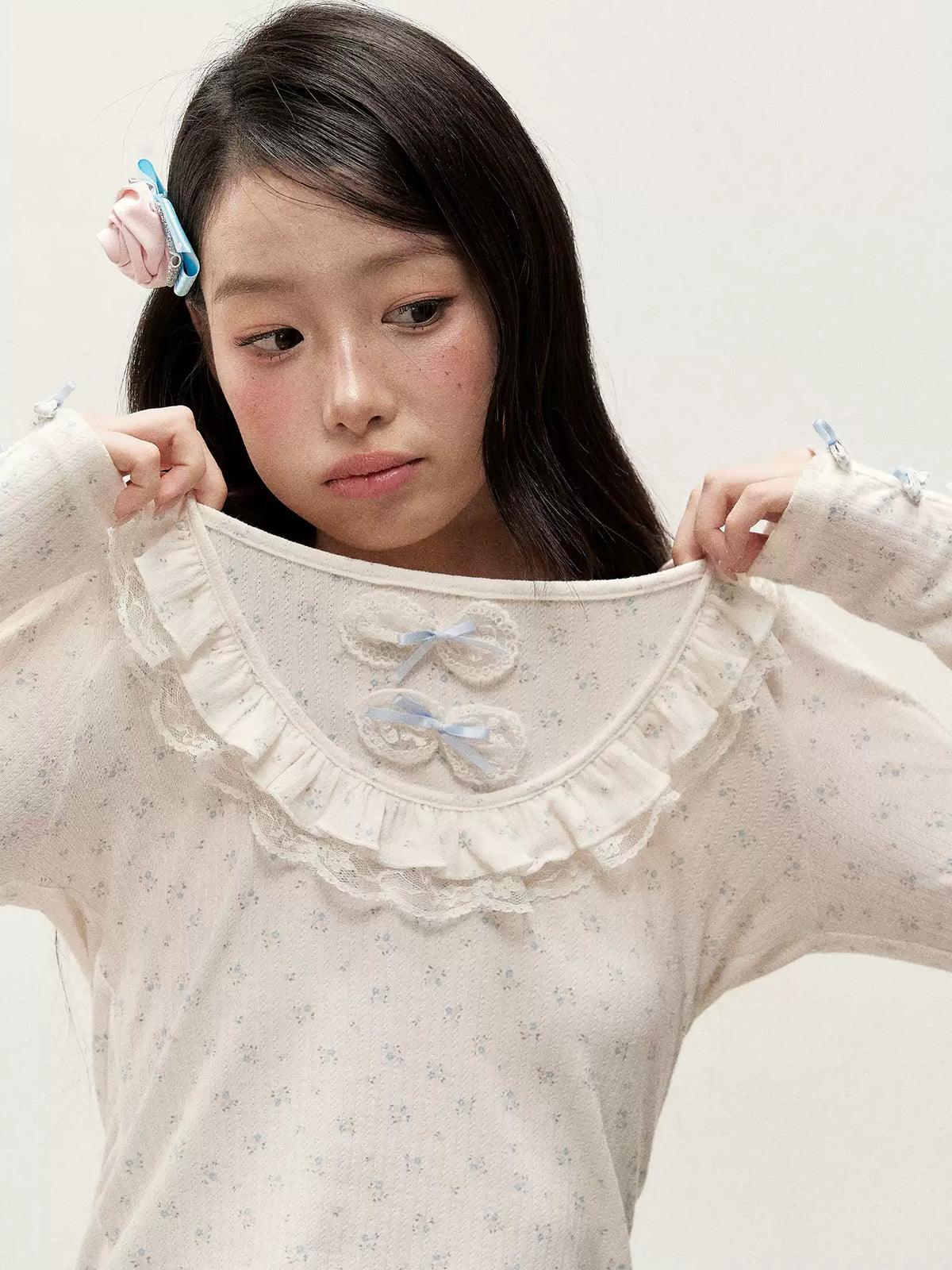 [RF] Cream Floral Peter Pan Collar Long-Sleeve Fitted Layering Top with Lace Details
