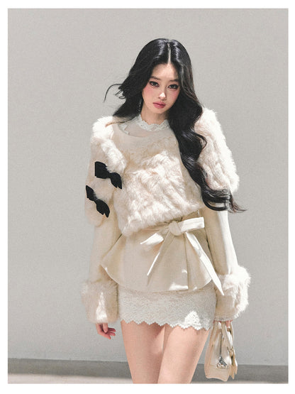 少也眼 “Through Her Dreamscape" Two-Piece Set