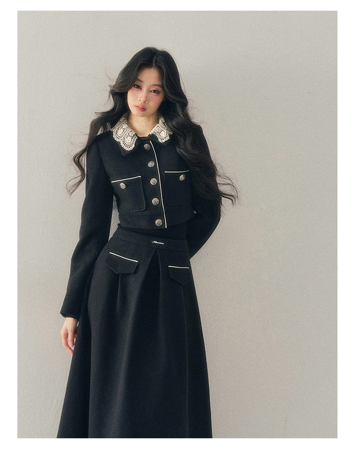 少也眼 "Whispers of Lace" Black French Lace Two-Piece Skirt Set