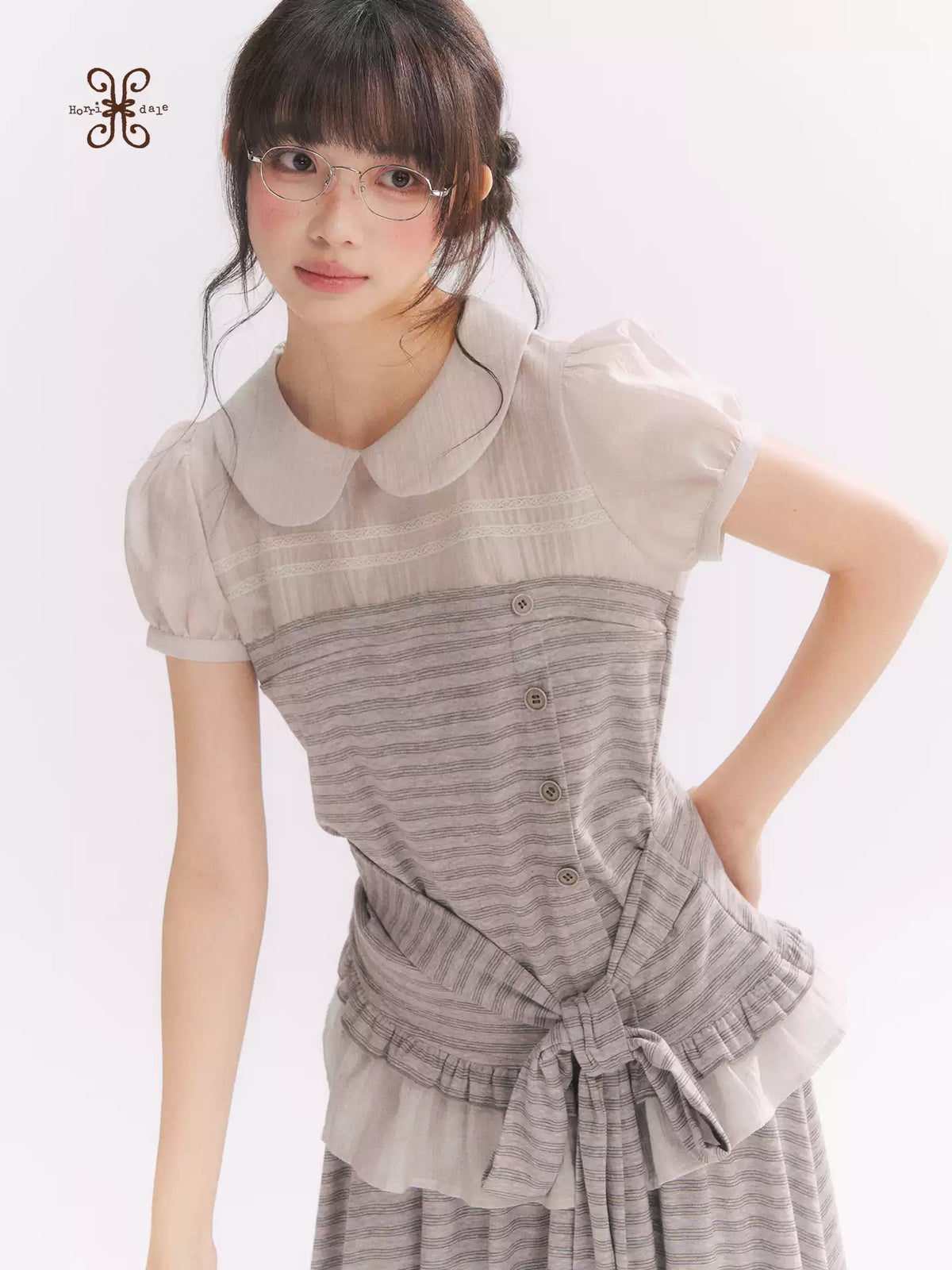 “Old Keepsake Letters” Frost Gray Doll Collar Lace Two-Piece Set