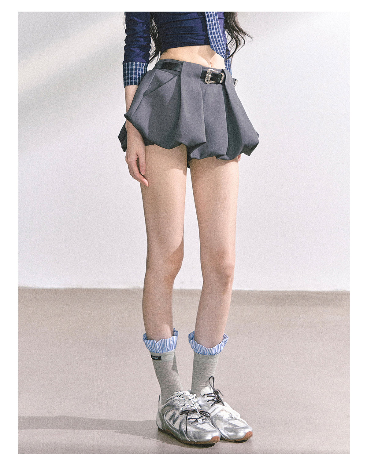 少也眼 “City Muse" High-Waist Tulip Mini Skirt - Gray 7520678