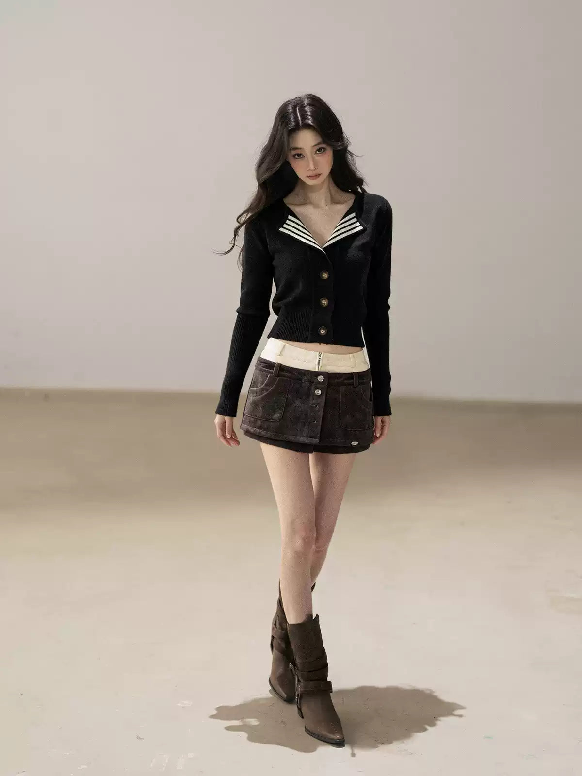 AOMALM - “The Quiet Isle” Black Cropped Ribbed Knit Top with Defined Waist