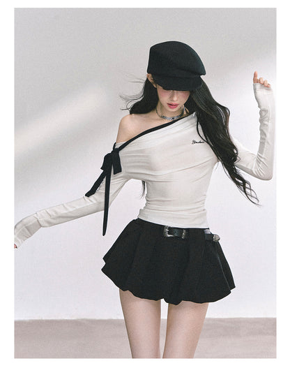 少也眼 "Sweet Temptation Spiral" Asymmetric Off-Shoulder Long-Sleeve Crop Tee - White