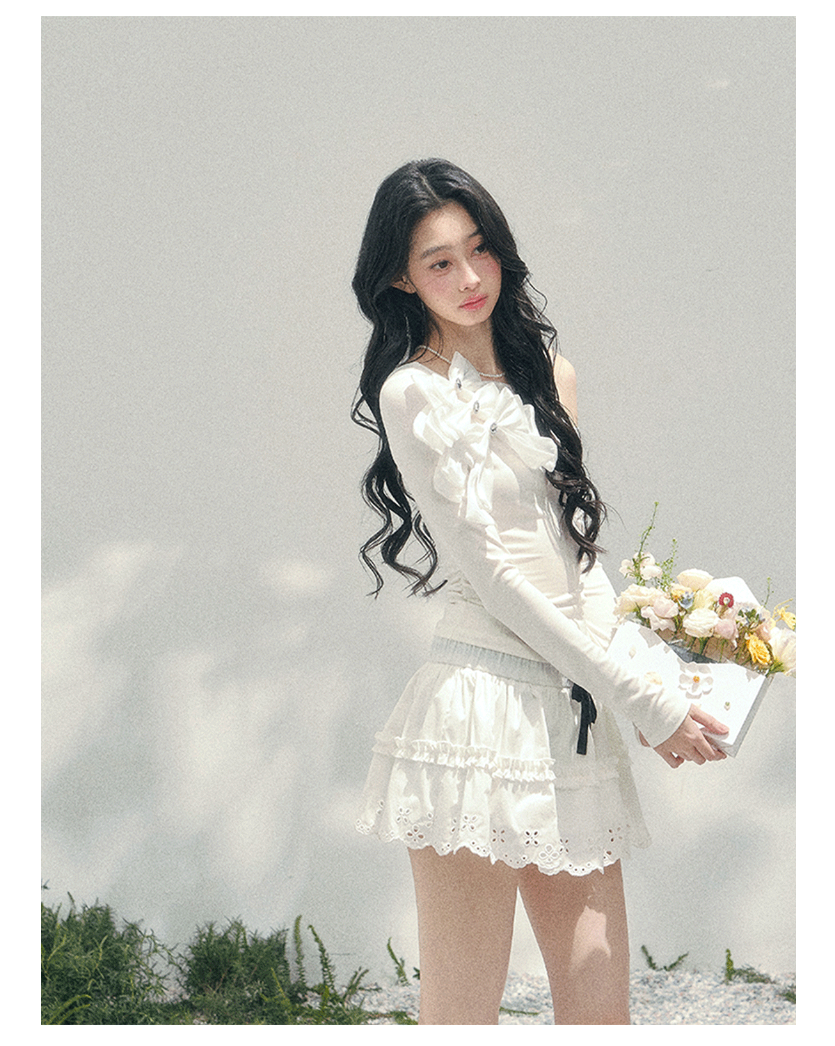 少也眼 "Morning Mist Shoulder" Bow Off-Shoulder T-Shirt in Cloud White 52742574