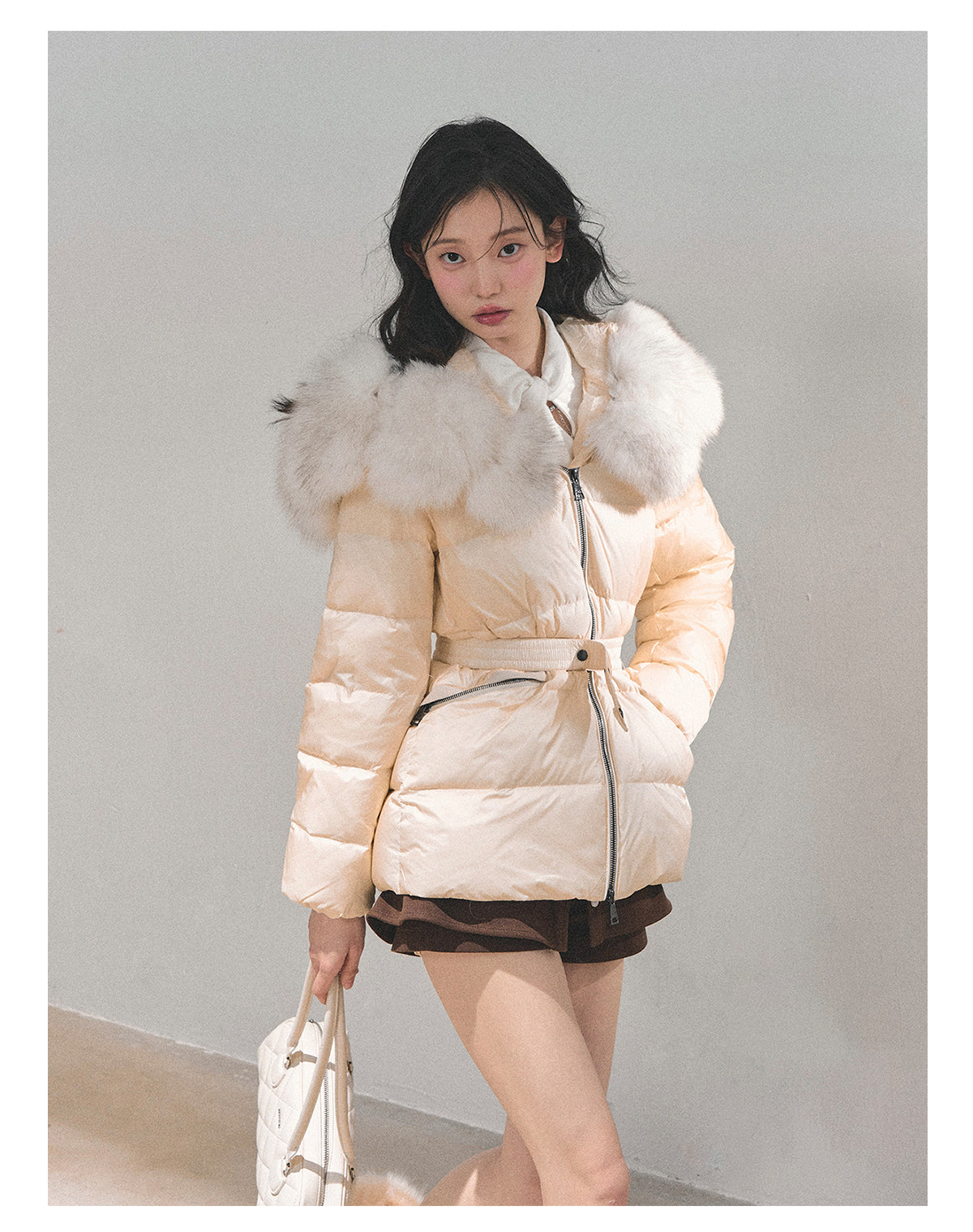 少也眼 “Snowcountry Floating Bridge” Thick Warm Down Jacket with Detachable Fur & Belt 661513