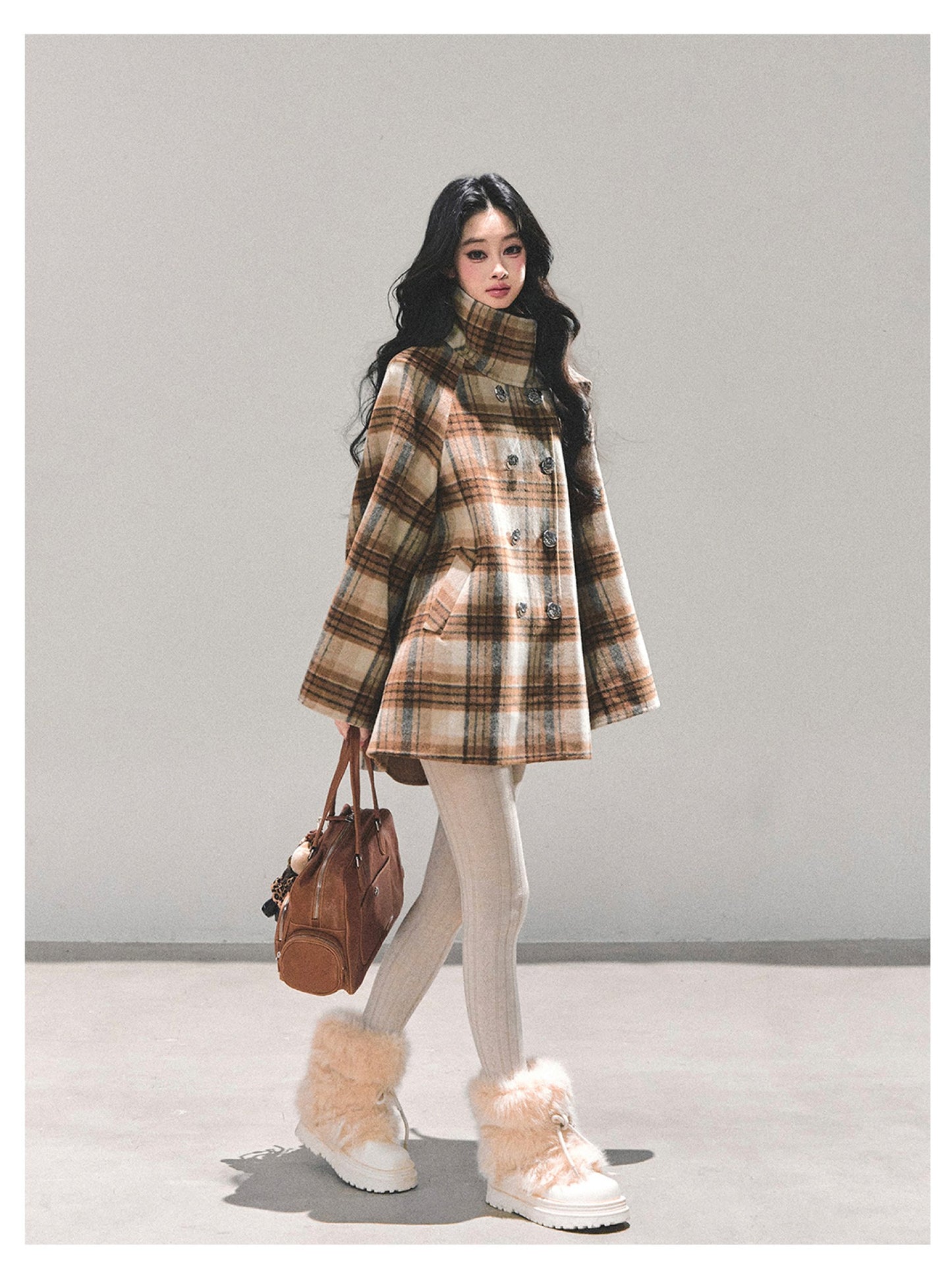 少也眼 “Whispered Plaids" High-Neck Woolen Coat