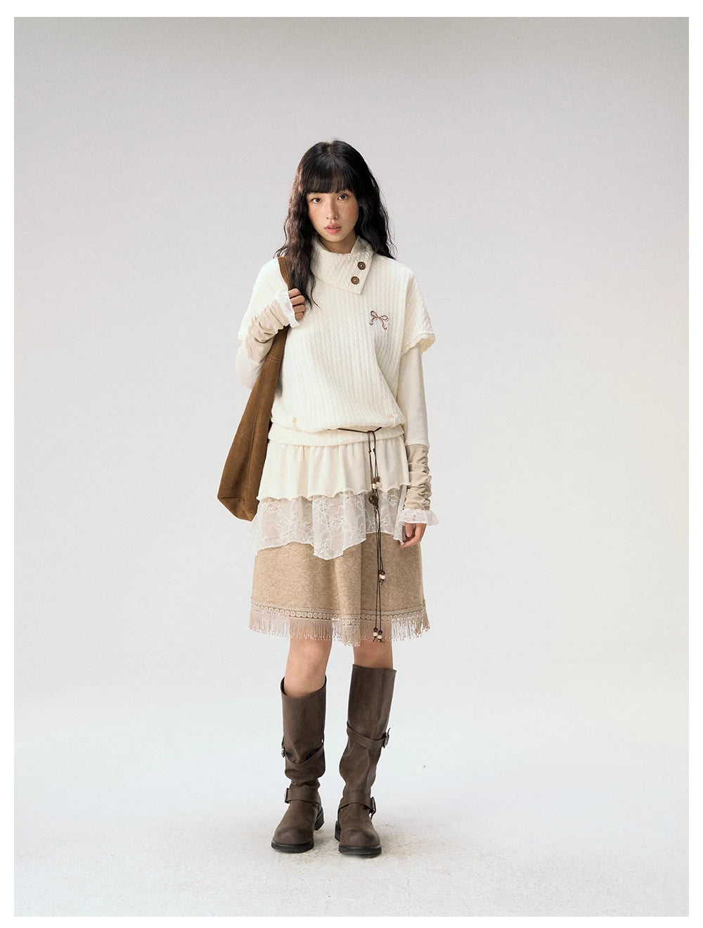 [CAN] "Cloud Knit Reverie" Ivory Cable Knit Bow Embroidered Vest