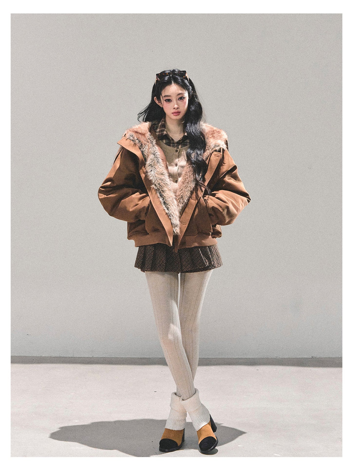"降落在你怀中" Falling Into You Fleece Jacket - Brown