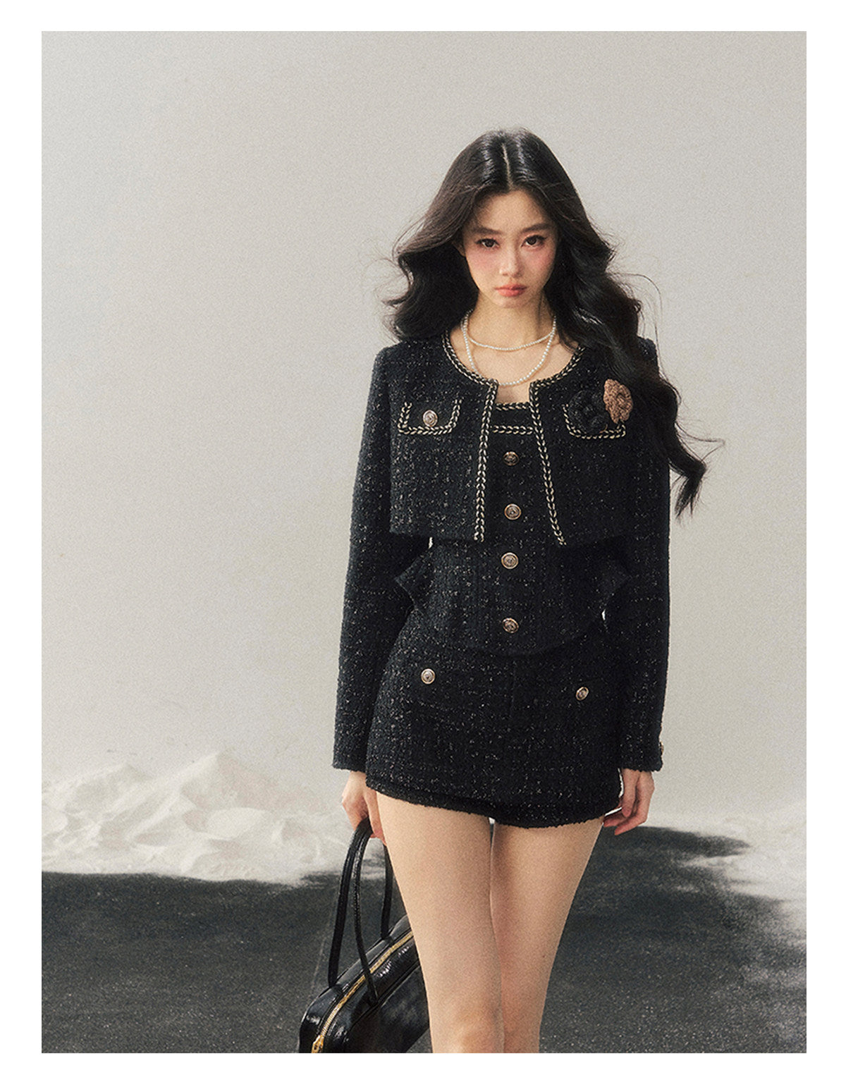 少也眼 "Before the Moon Falls" Bouclé Wool Tweed Set - Black