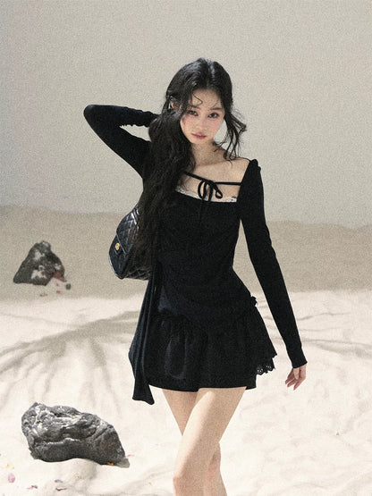 "Floating Moonlight" Quiet Black Square Neck Lace Slim-Fit Top 45324535