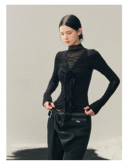 少也眼 “Vanishing Curve” Sheer Lace Turtleneck Base Top - Black