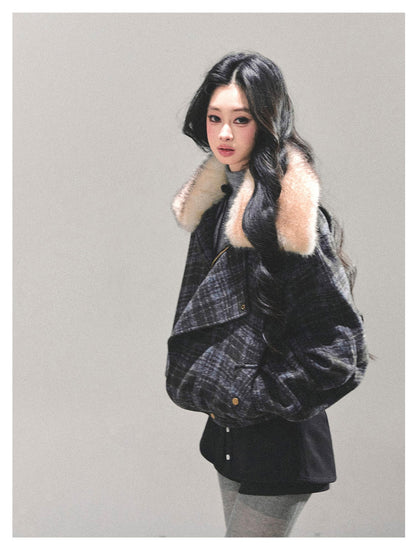 少也眼 “Quiet Radiance" Navy Check Oversized Wool Jacket