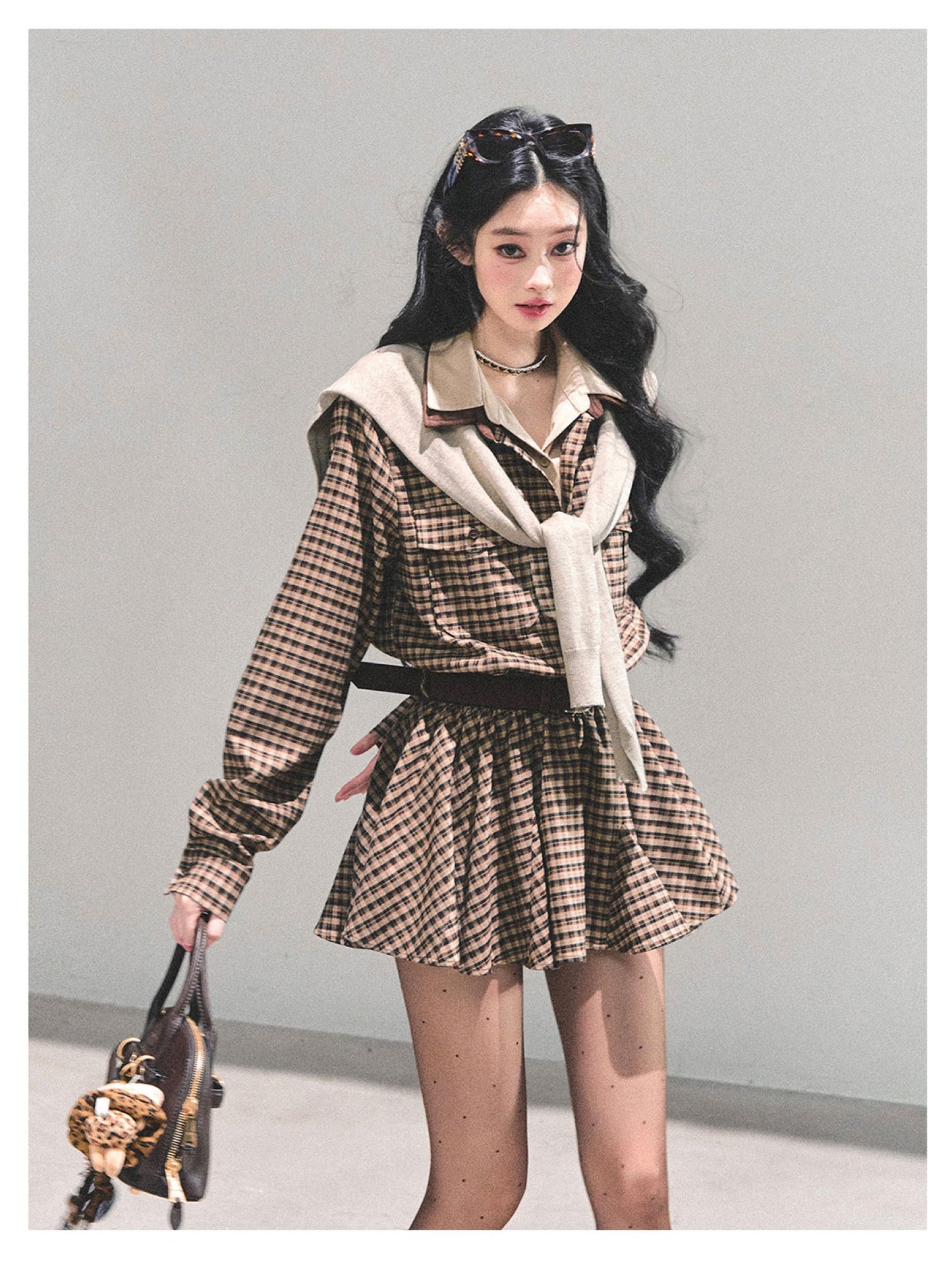 少也眼 “She Walked Through Yesterday" Coffee Layered Dress