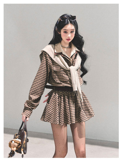 少也眼 “She Walked Through Yesterday" Coffee Layered Dress