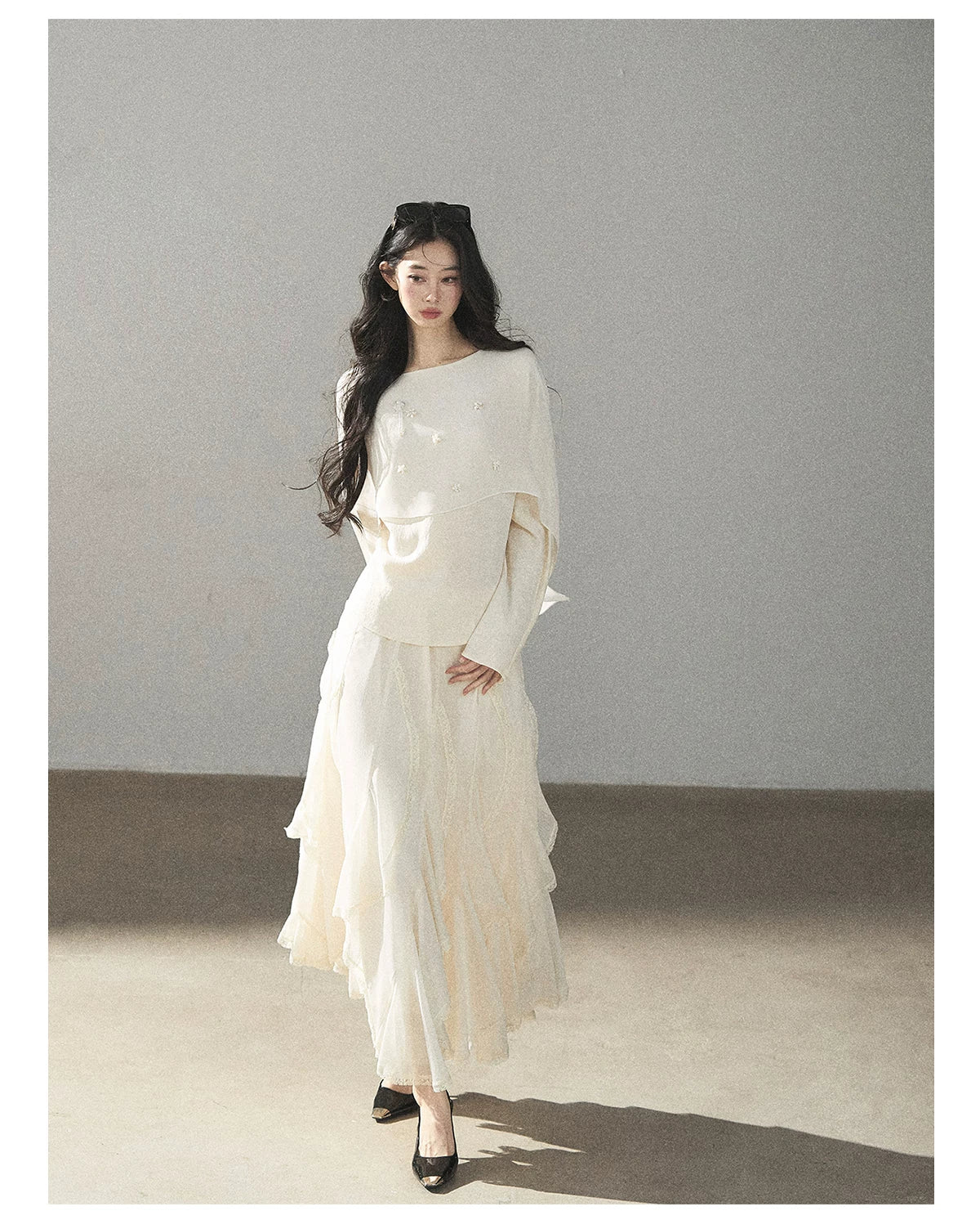 AOMALM - Layered Chiffon Shawl Top with Floral Detail