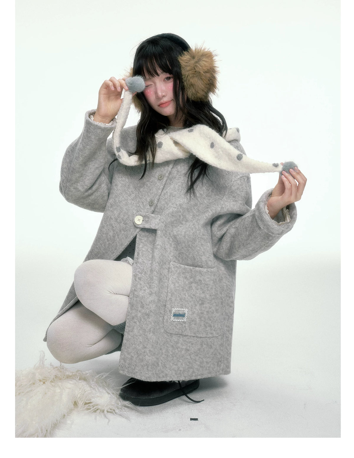 BIBIBENCY - Gray Wool-Blend Single-Breasted Coat (With White Scarf)