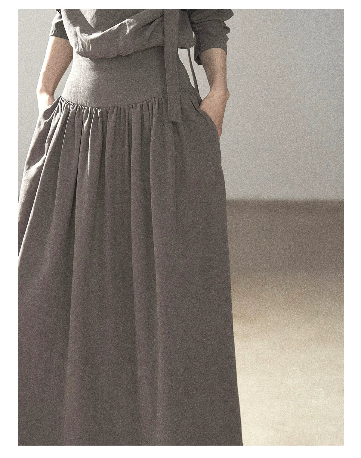 AOMALM - Gray-Purple Pleated Maxi Dress with High-Waisted Cinch Belt