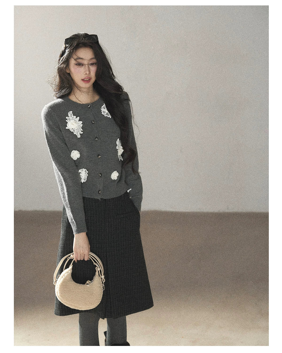 AOMALM - Paris Gray 3D Flower Knit Cardigan