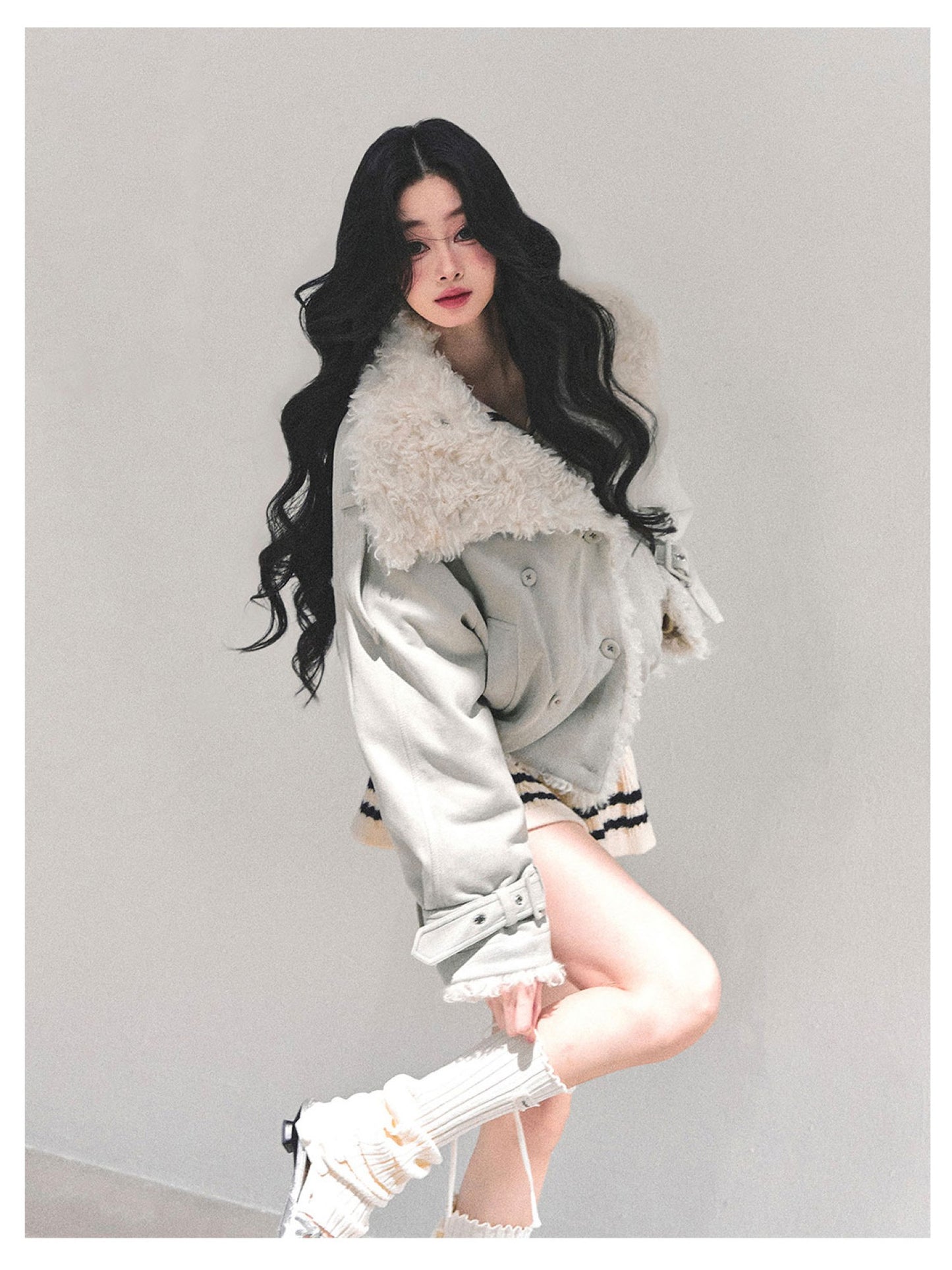 少也眼 "Velveted Winter" Cozy Shearling Fleece Jacket - Light Gray