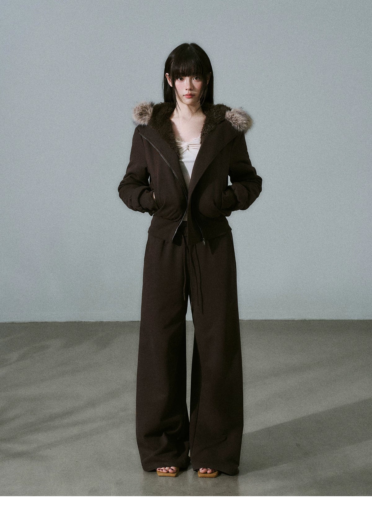 LOST FOREST - Heavyweight Cotton Low-Rise Wide-Leg Sweatpants (Dark Brown / Milk Tea)