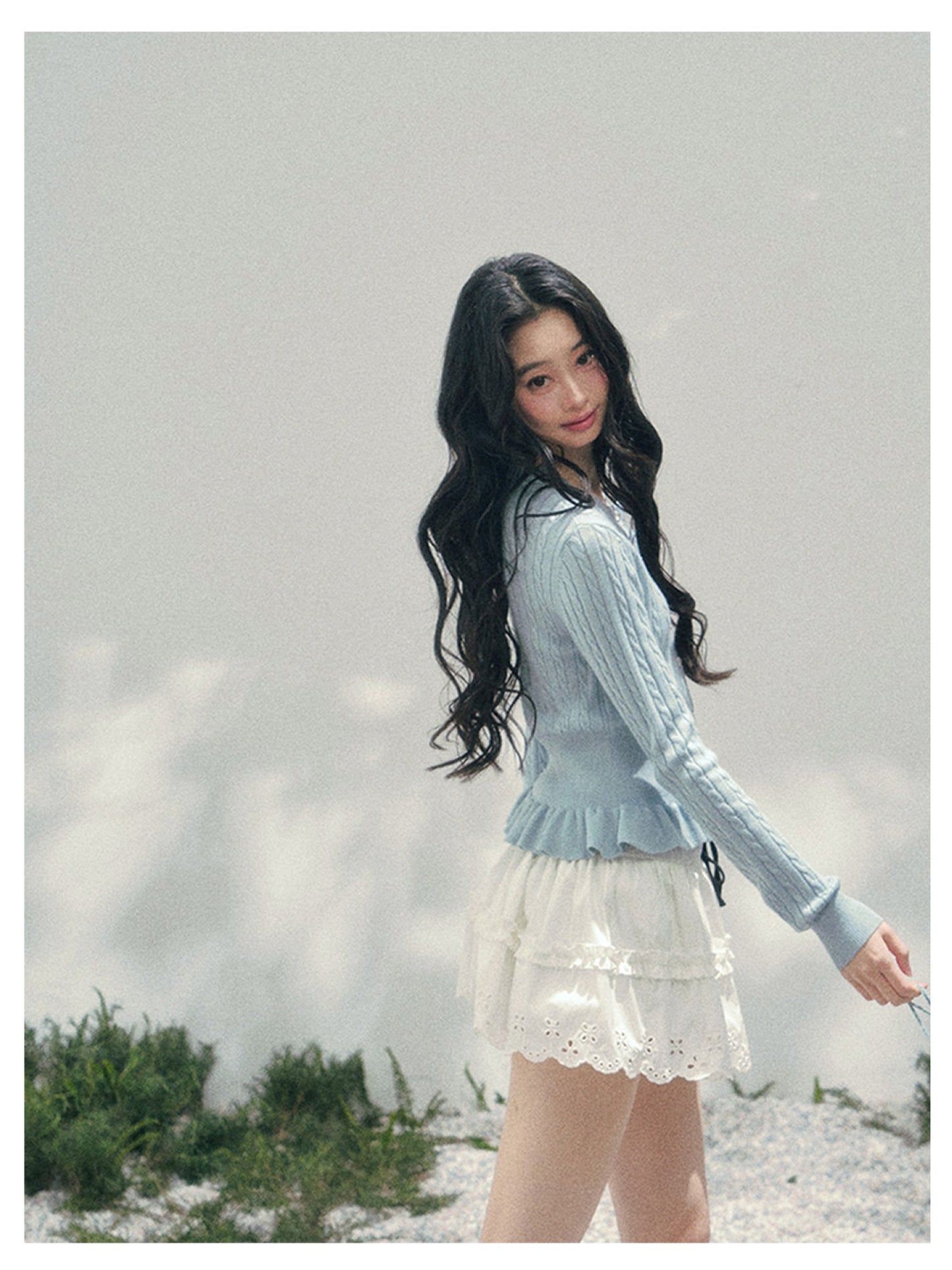 少也眼 “Pearl Whisper” Moonlight Blue Cable-Knit Ruffle-Hem Cropped Cardigan 626586578
