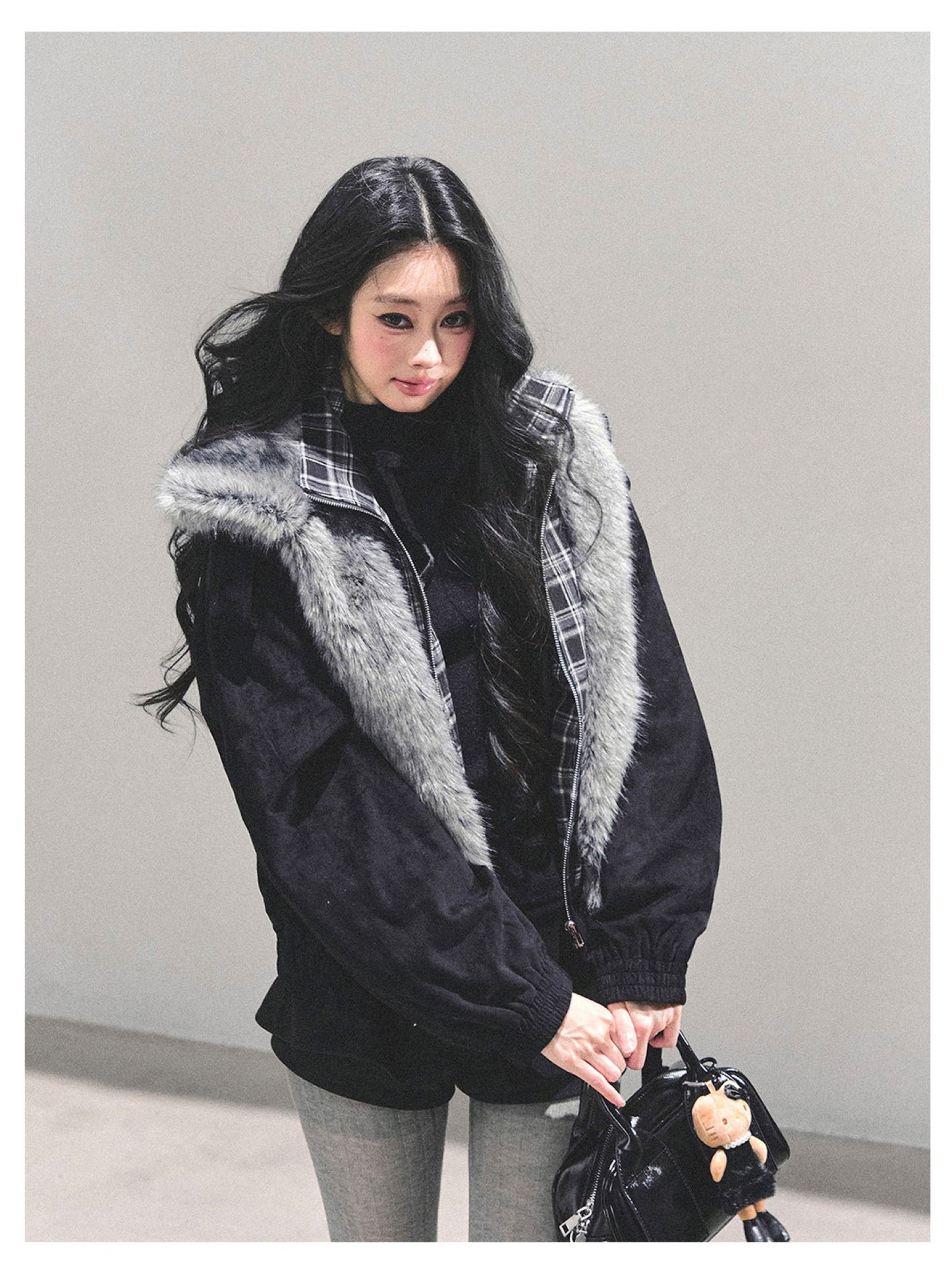 少也眼 "Endless Freedom" Detachable Faux Fur Layered Black Jacket