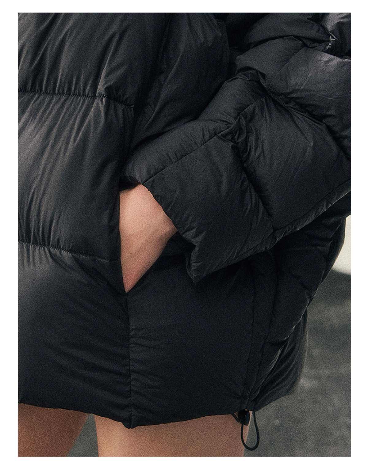 少也眼 "Thawing Snow Realm" Matte Nylon Down Puffer Jacket - Quiet Black