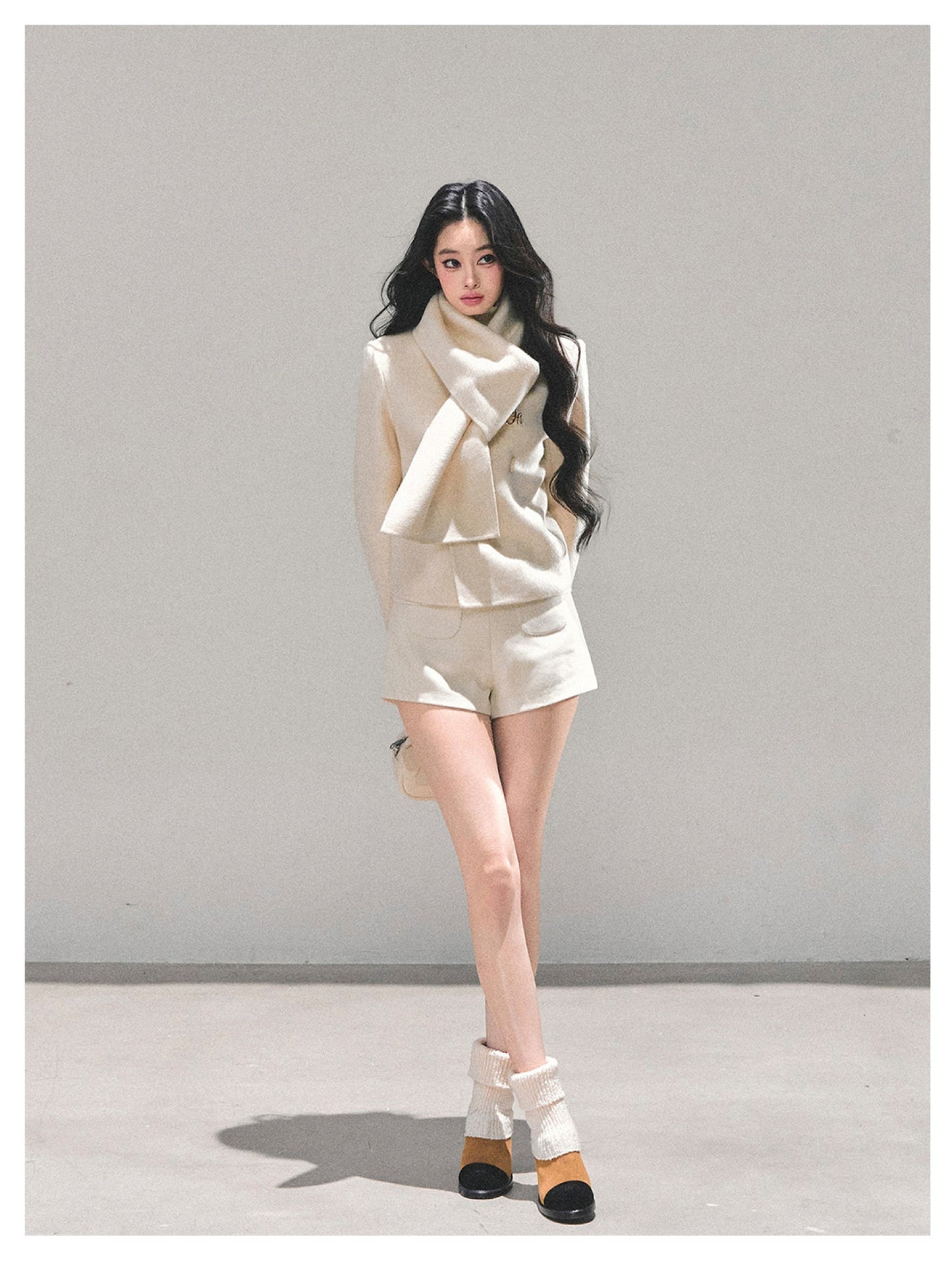 少也眼 “Twilight Forest" Woolen Oversized Coat - White