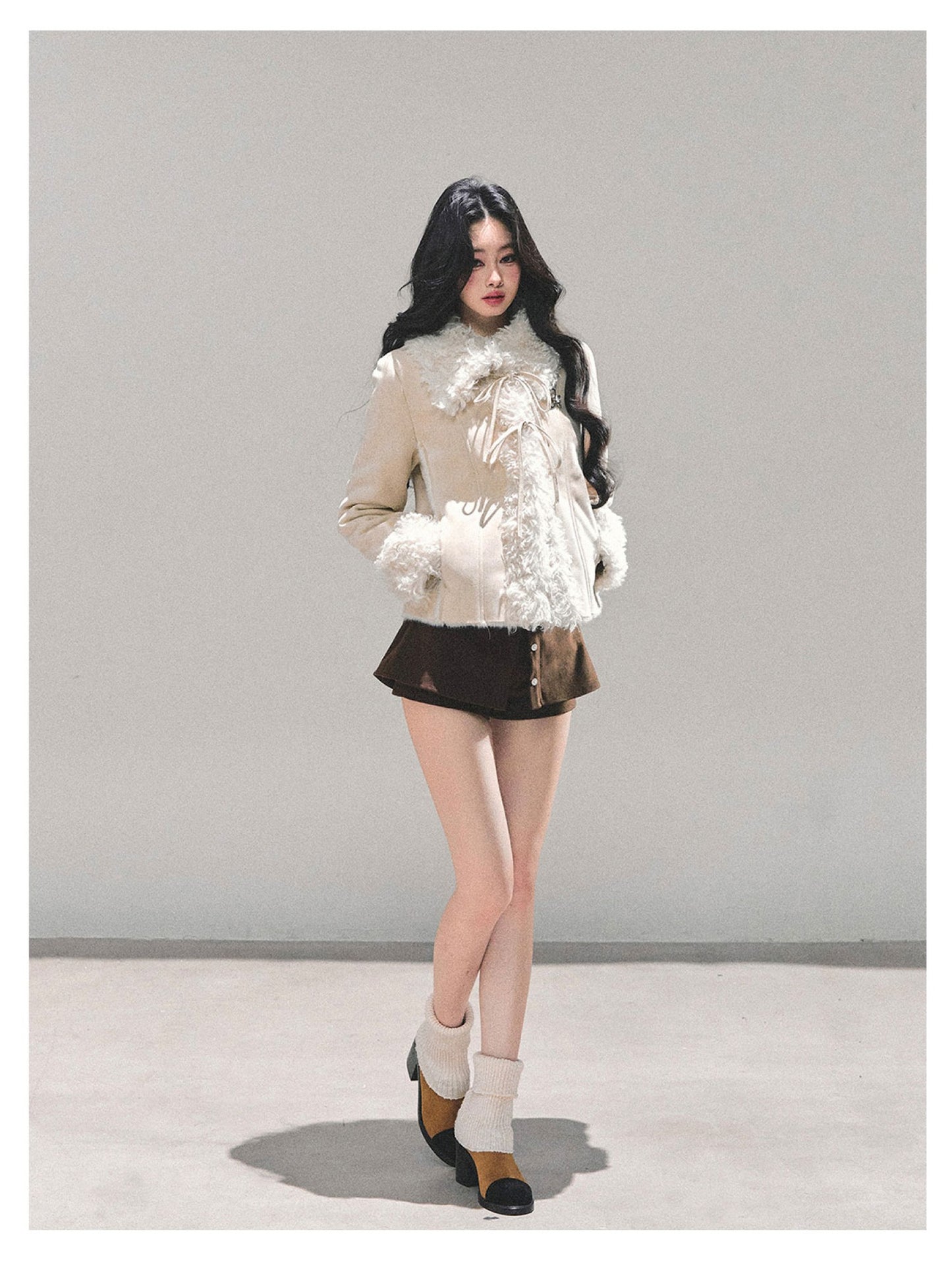 少也眼 “She Melted Into Winter" Faux Shearling Warm Jacket - Almond Beige