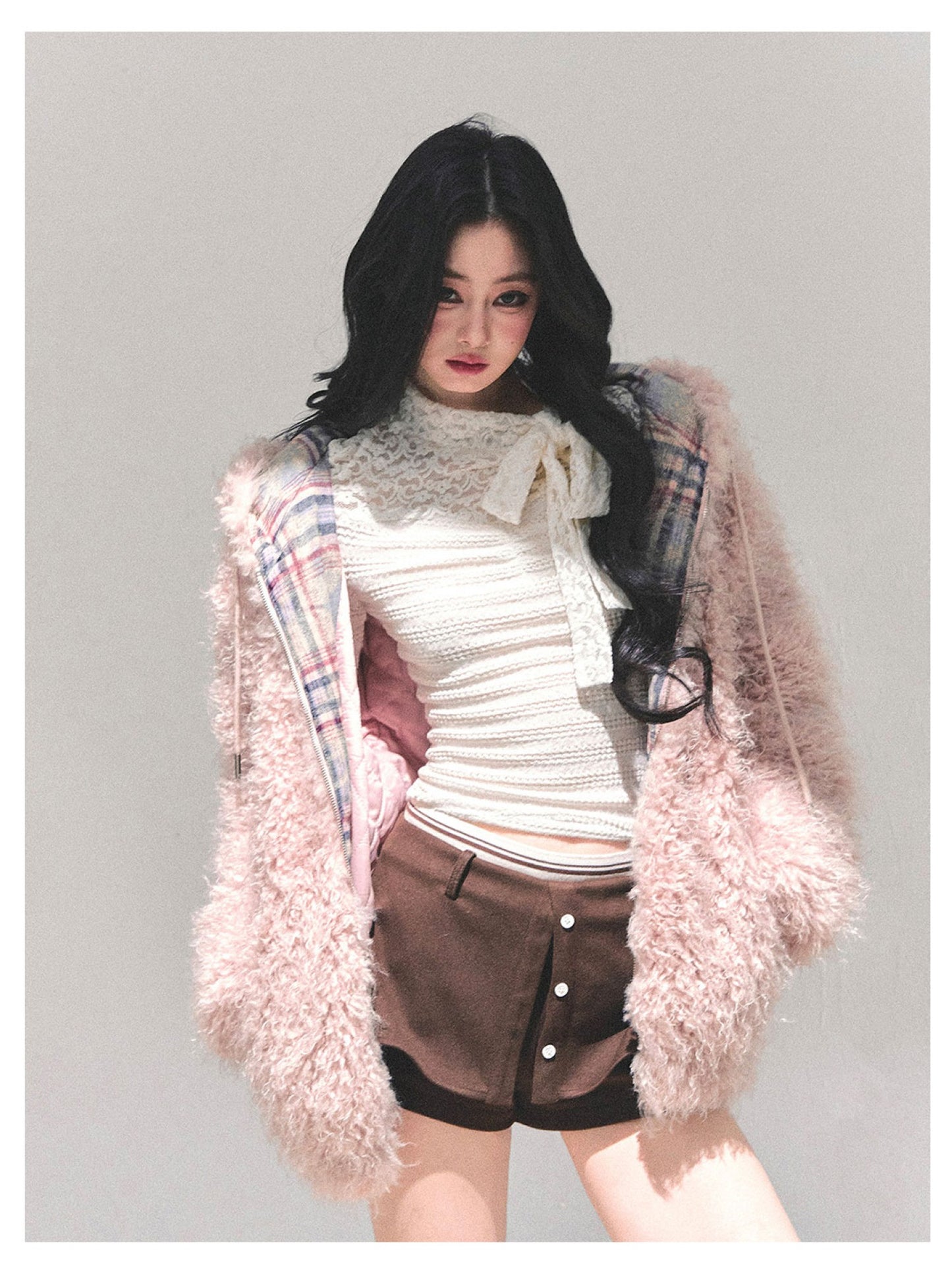 少也眼 "Echoes of a Dream" Pink Sherpa Hooded Jacket