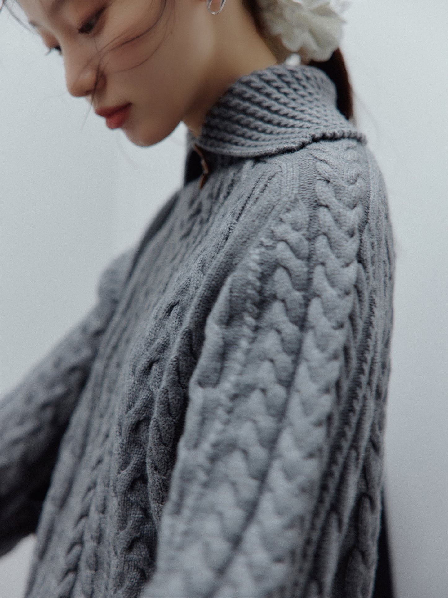FUSSED A Nerd’s Daily Twist Cable & Textured Pullover – Mist Grey FOF-25SS164a