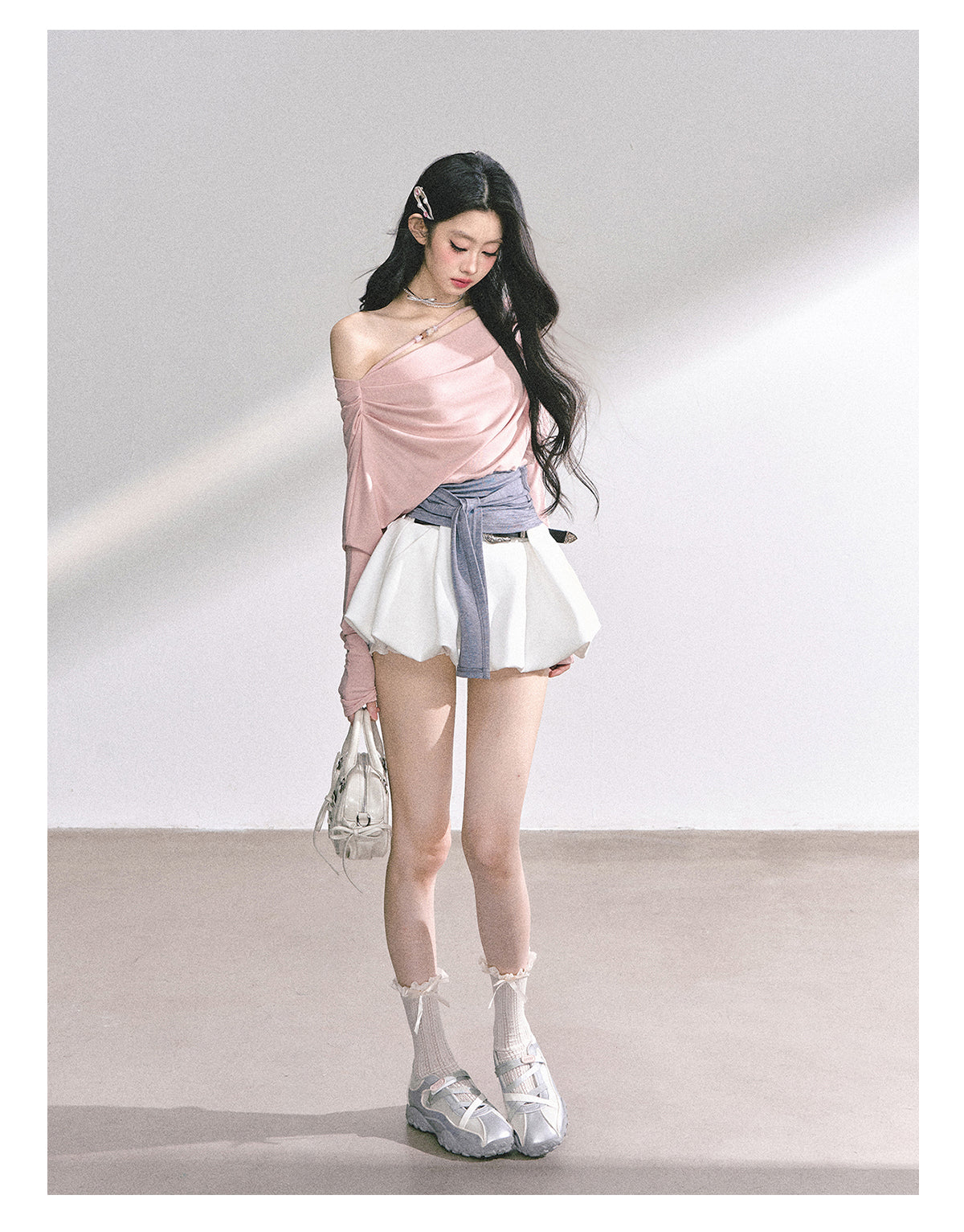 少也眼 "Soft & Sweet" Korean Asymmetric Off-Shoulder Cropped Spicy Girl Tee