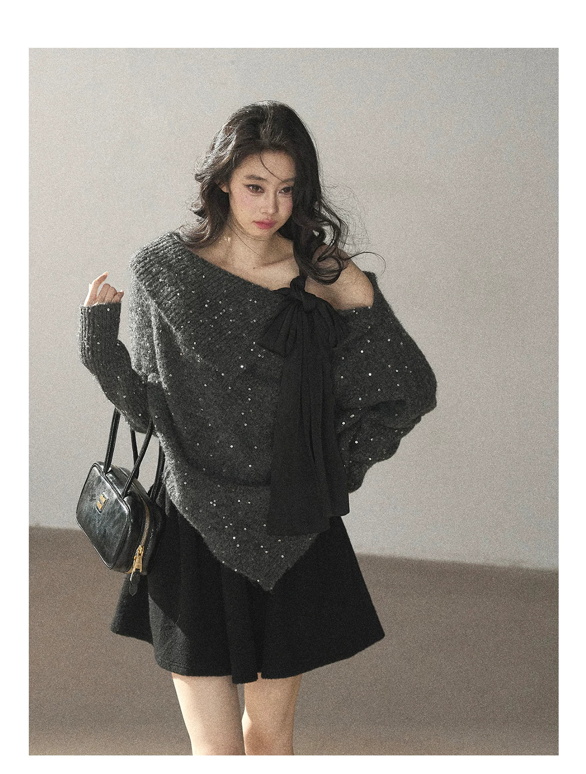 AOMALM - "Winter Traces" Black Pleated A-Line Mini Skirt