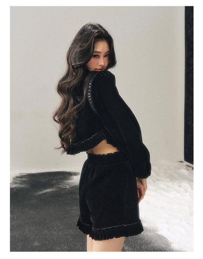 少也眼 “The Seventh Nocturne” Black Velvet French-Style Jacket & Shorts Set