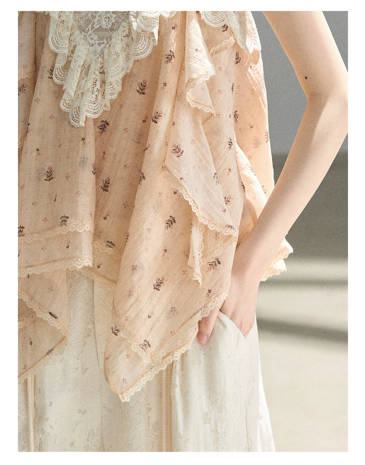"Orange-Scented Dusk" Toasted Rice Beige Asymmetrical Lace Cami