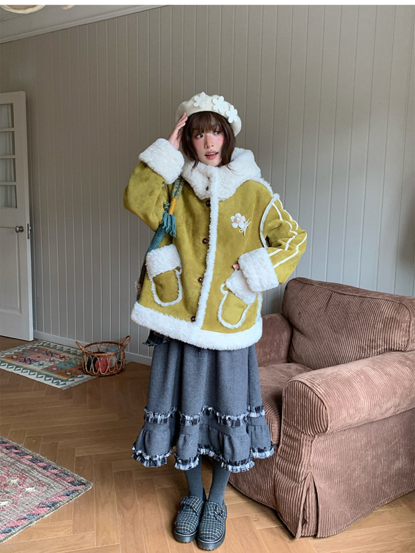阮阮自制 - Tea Field Olive Green Shearling Jacket